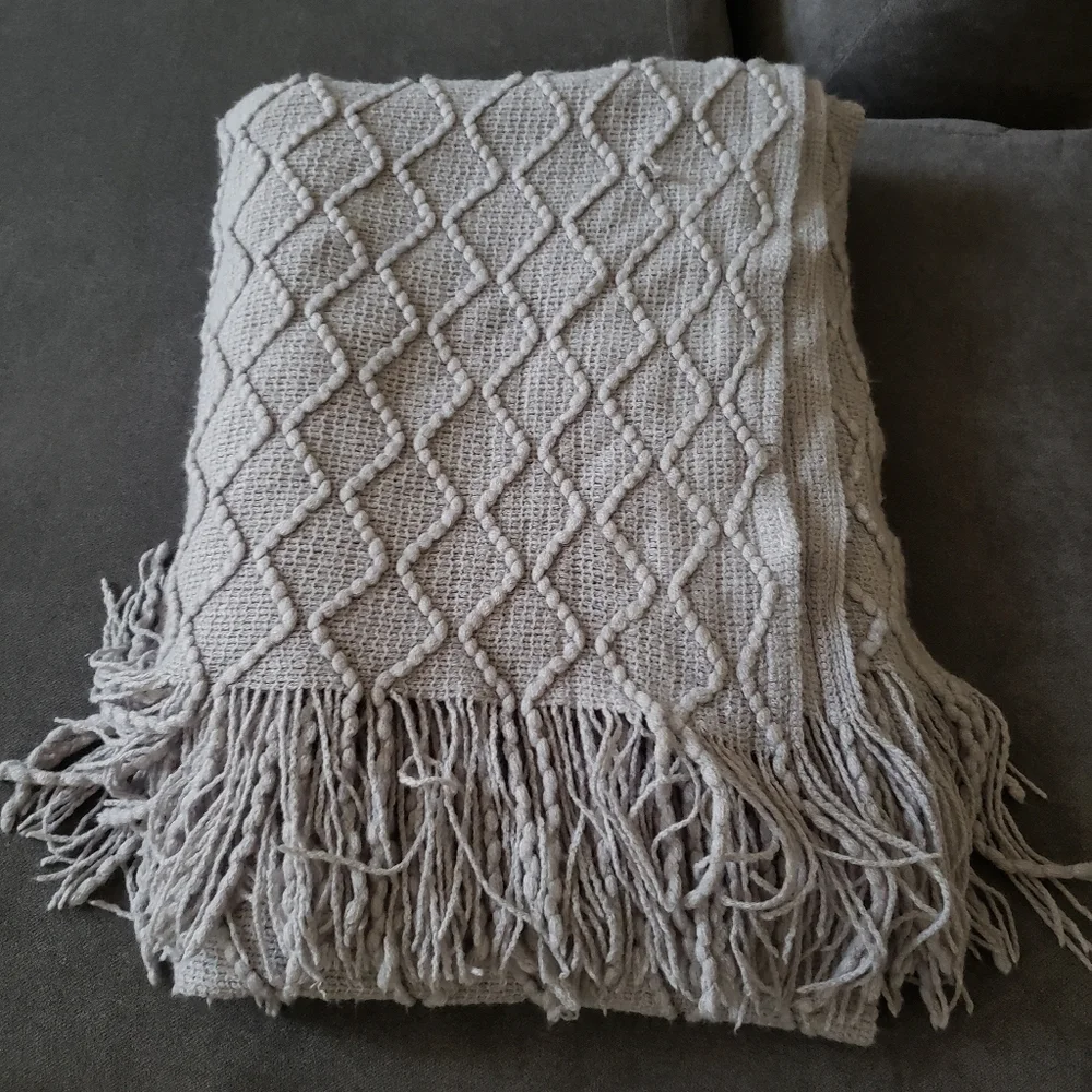 Grey knit tassel throw blanket
